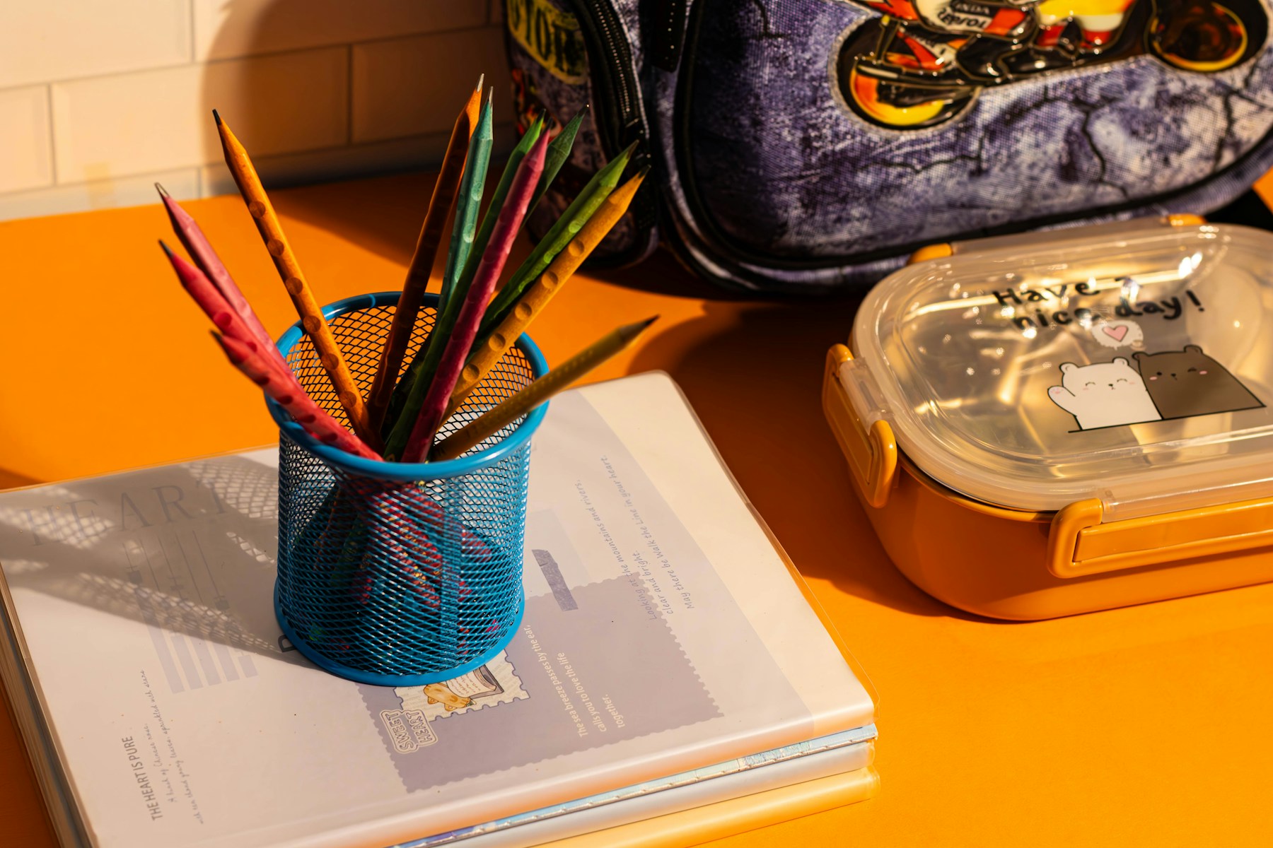 Ontdek effectieve strategieën voor het versterken van groepsdynamiek in het onderwijs en creëer een positieve leeromgeving voor iedereen.